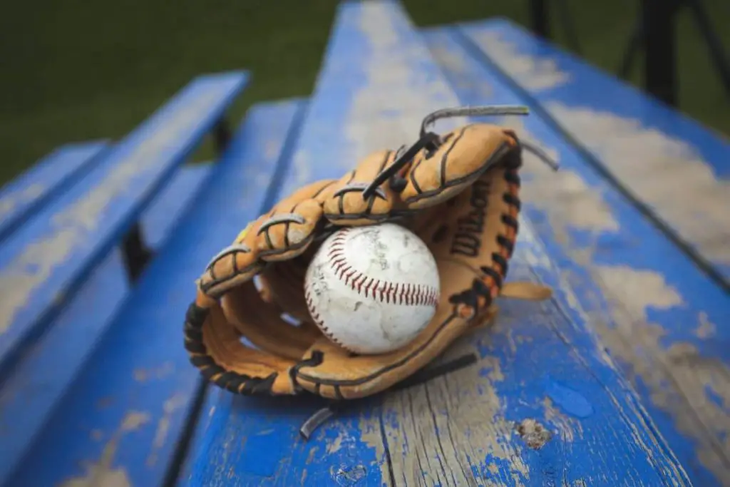 How To Reshape A Baseball Glove An Easy Guide BaseballWow   How To Reshape A Baseball Glove 2 1024x683 